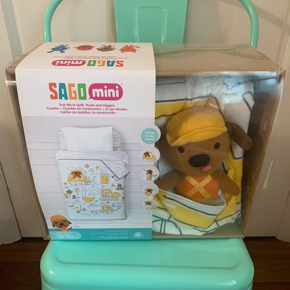 NIB Sago Mini Tuck Me In Quilt Trucks and Diggers - Picture 5 of 8